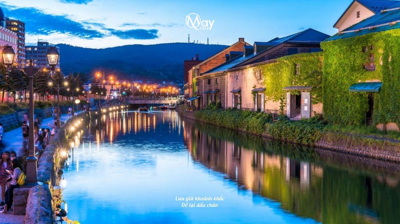Hokkaido Tour: Furano – Noboribetsu – Otaru – Sapporo – Hot Air Balloon Experience
