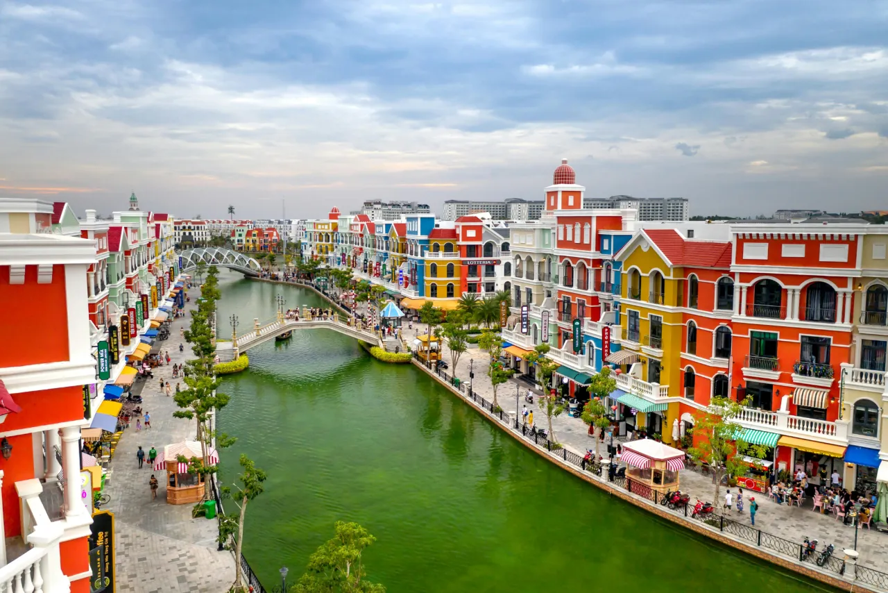 Phu Quoc Island: Hon Thom Nature Park – Sunset Town – Kiss Bridge