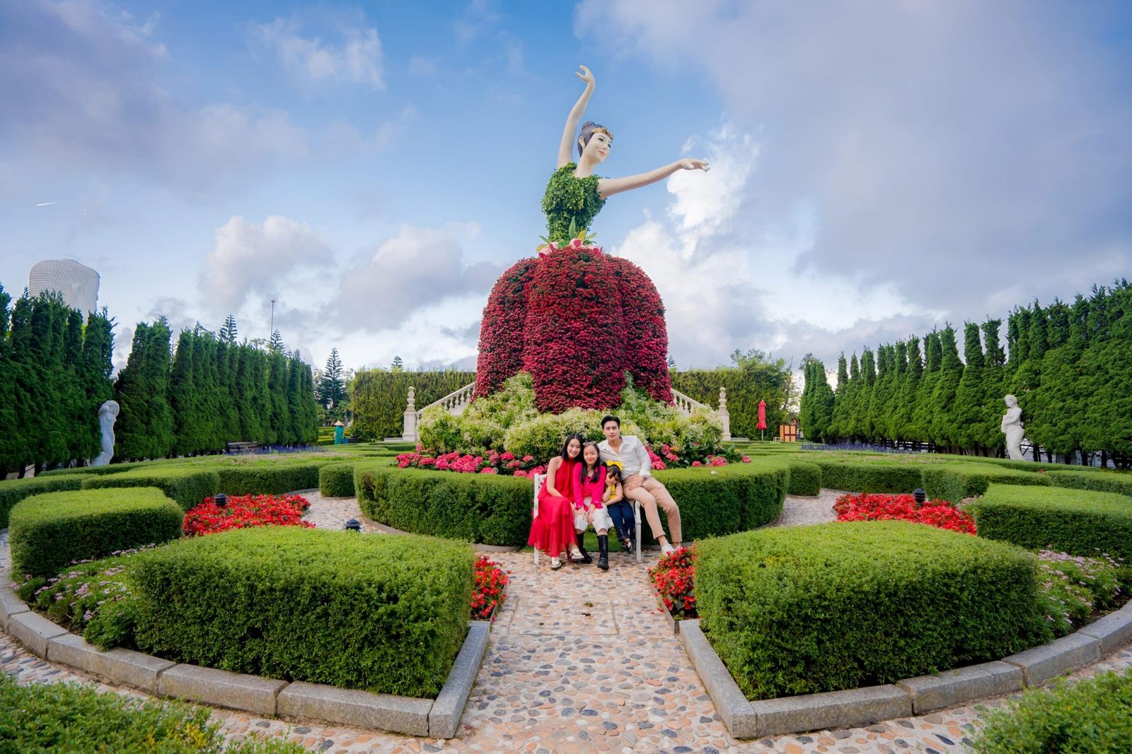 Ba Na Hills 1 Day Tour With Buffet Lunch - Image - 17690