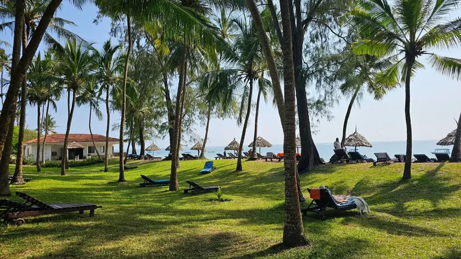 11 Days Romantic Kenya Safari & Diani Beach Getaway - Image - 9606