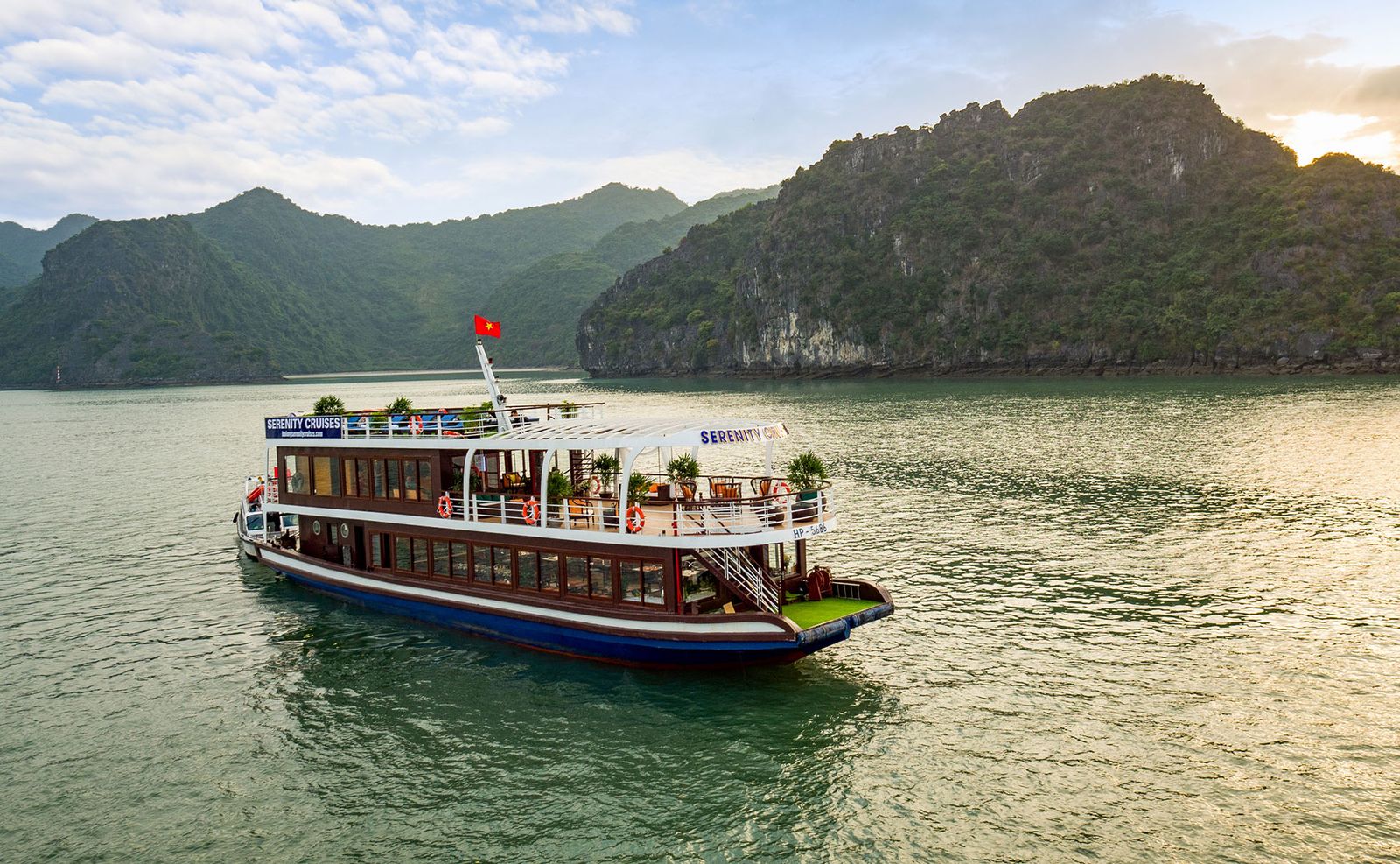 Ha Long Bay – Surprising Cave – Titop Island 1 Day - Image - 17654