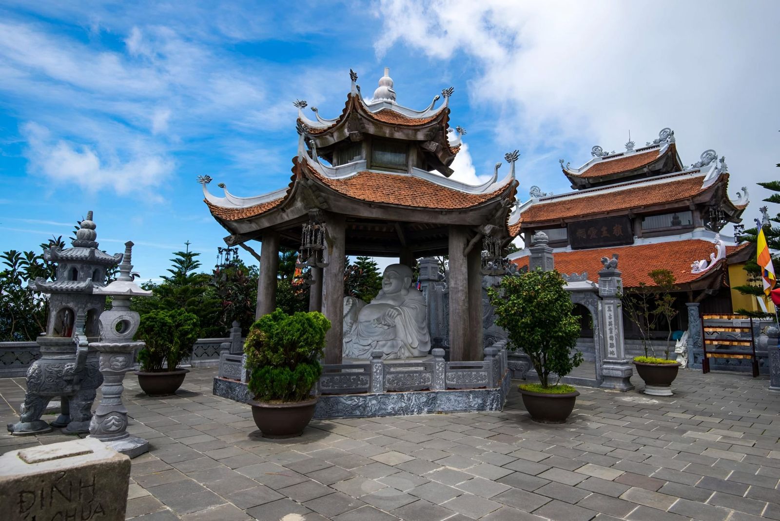 Ba Na Hills 1 Day Tour With Buffet Lunch - Image - 17689