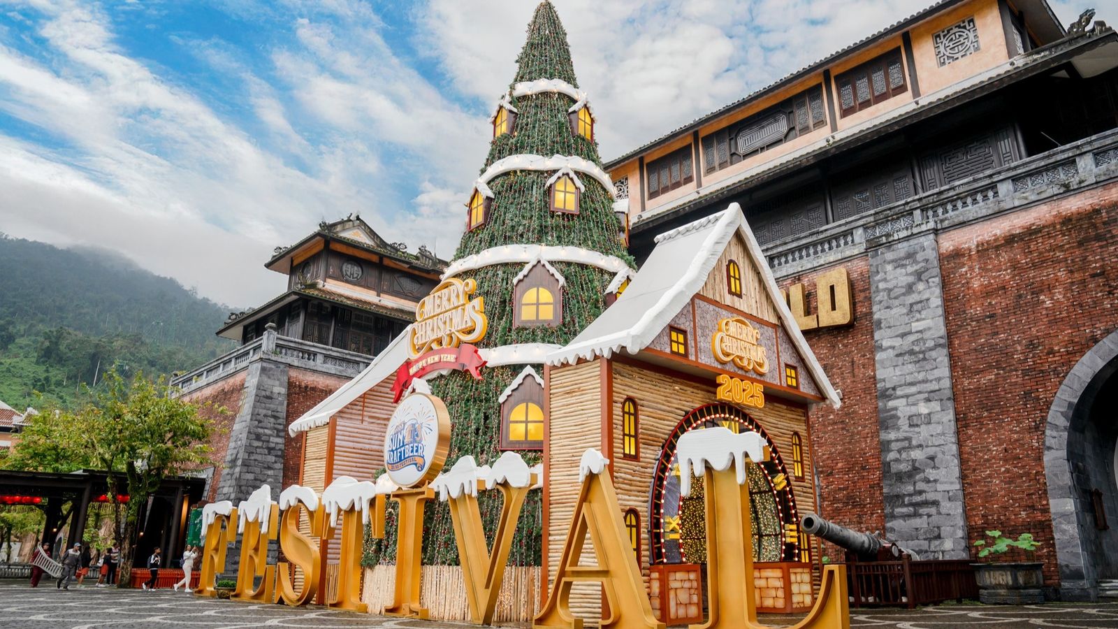 Da Nang 2-Day Highlights Tour | Ba Na Hills, Golden Bridge & Linh Ung Pagoda - Image - 12848