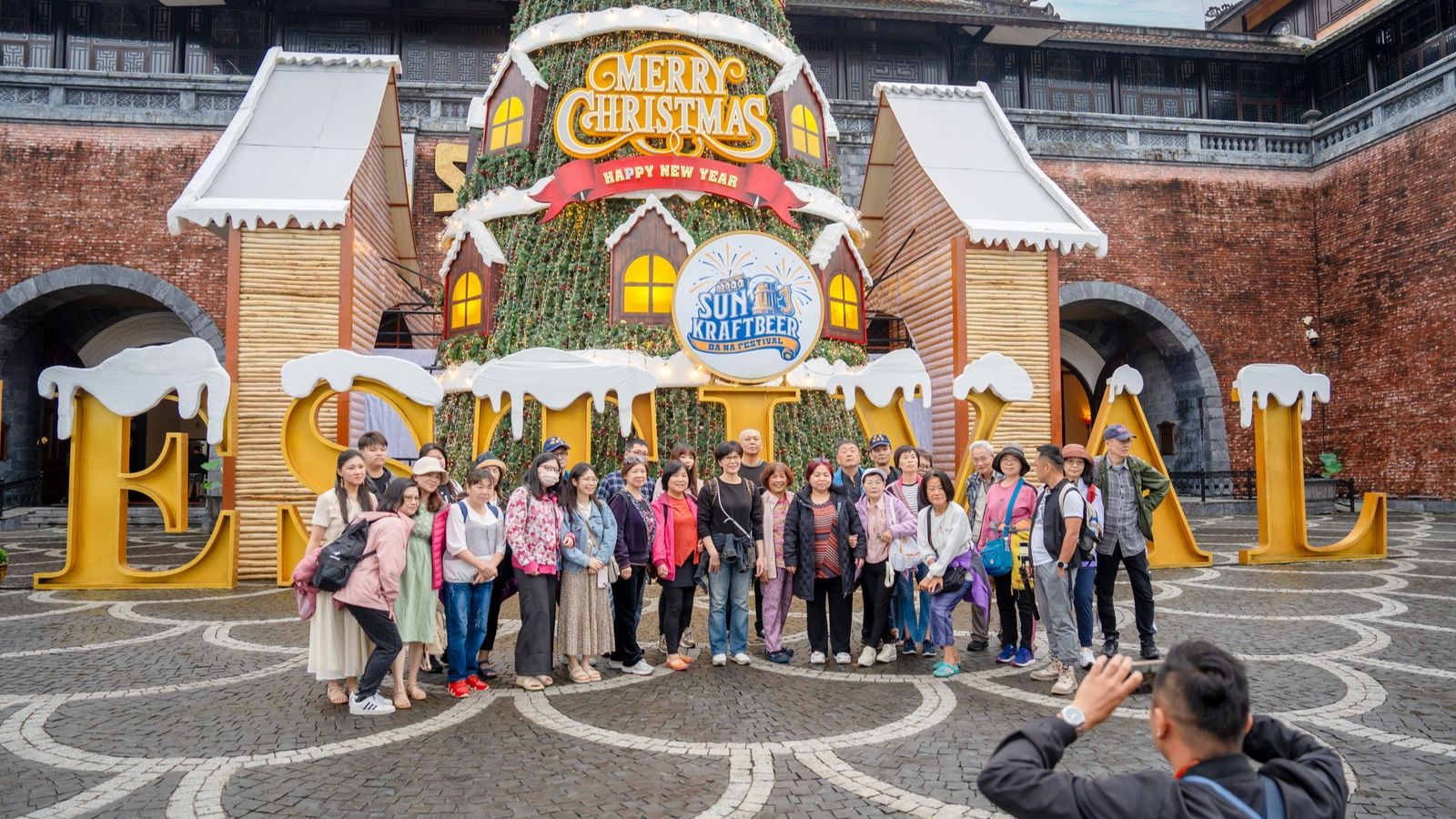 Da Nang 2-Day Highlights Tour | Ba Na Hills, Golden Bridge & Linh Ung Pagoda - Image - 12846