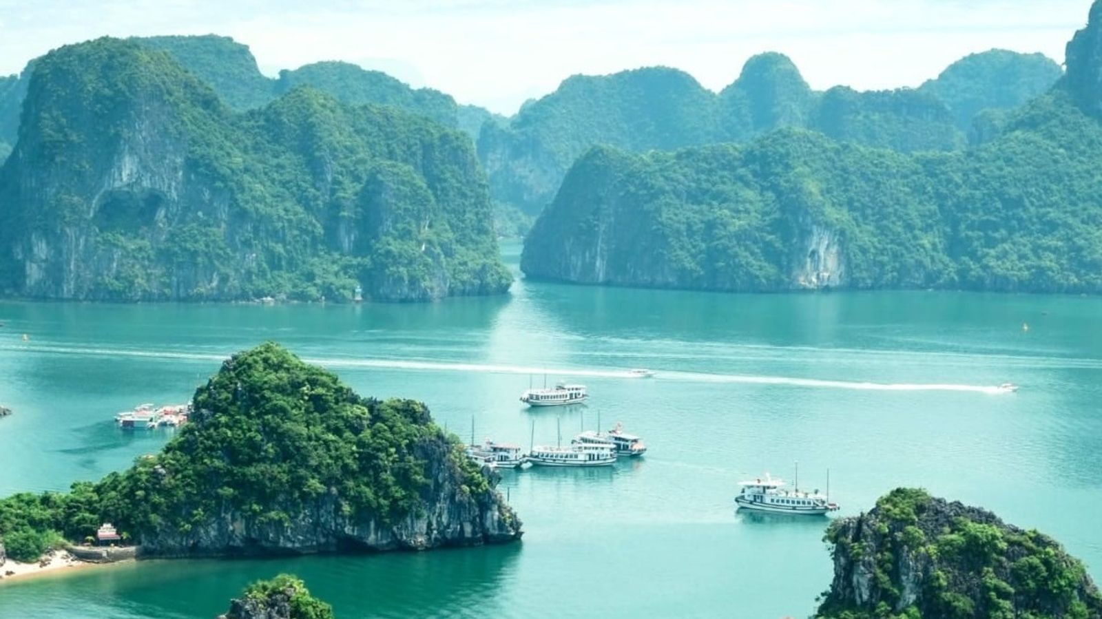 HALONG EXCURSION DAY TOUR (SIC) (6 Hour-Route 2: Sung Sot Cave – Titop Island – Kayaking at Luon Cave) - Image - 13896