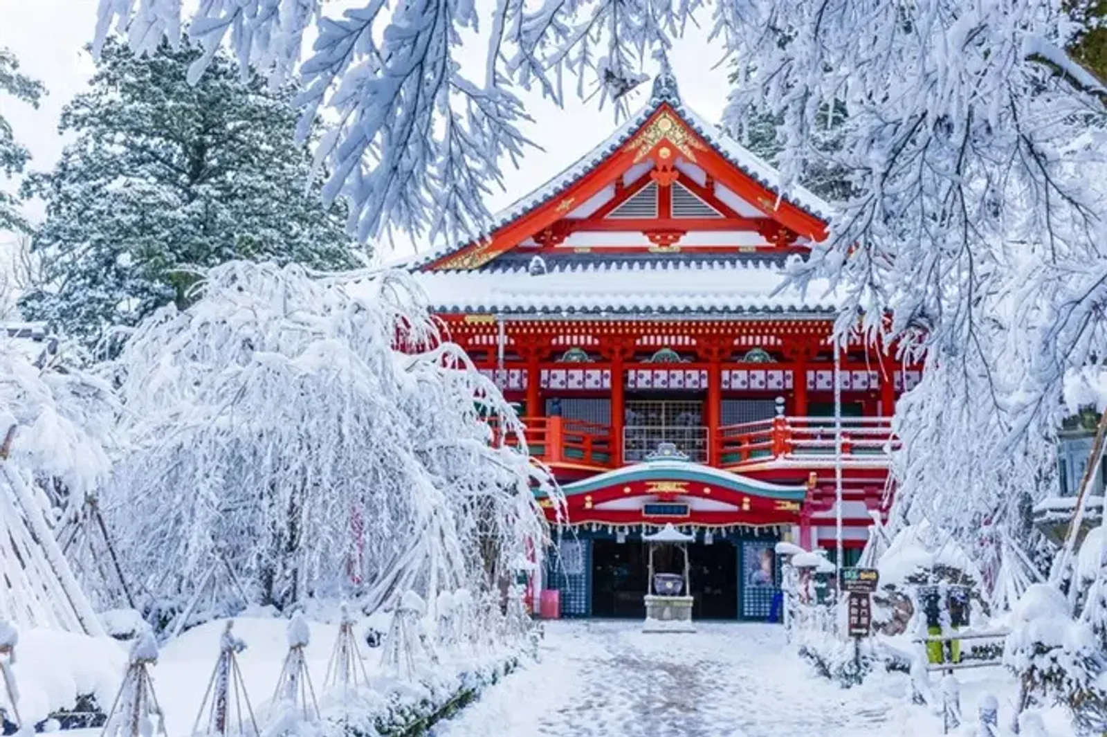 Winter Japan Tour: Fukuoka - Beppu - Hiroshima - Okayama - Osaka, from Saigon (Ho Chi Minh City) 2025