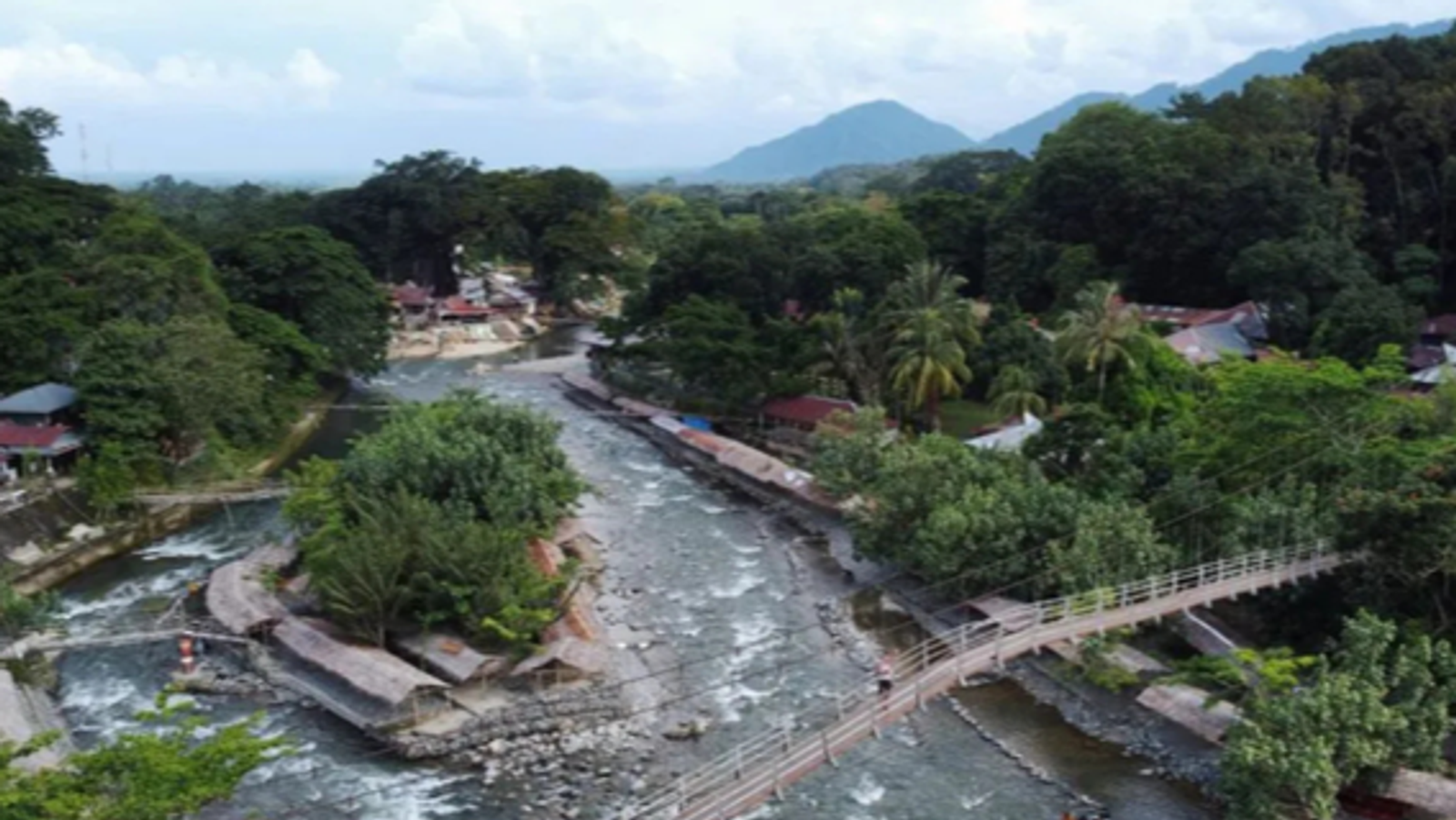 6D5N MEDAN-BUKIT LAWANG-LAKE TOBA TOUR - Image - 7418