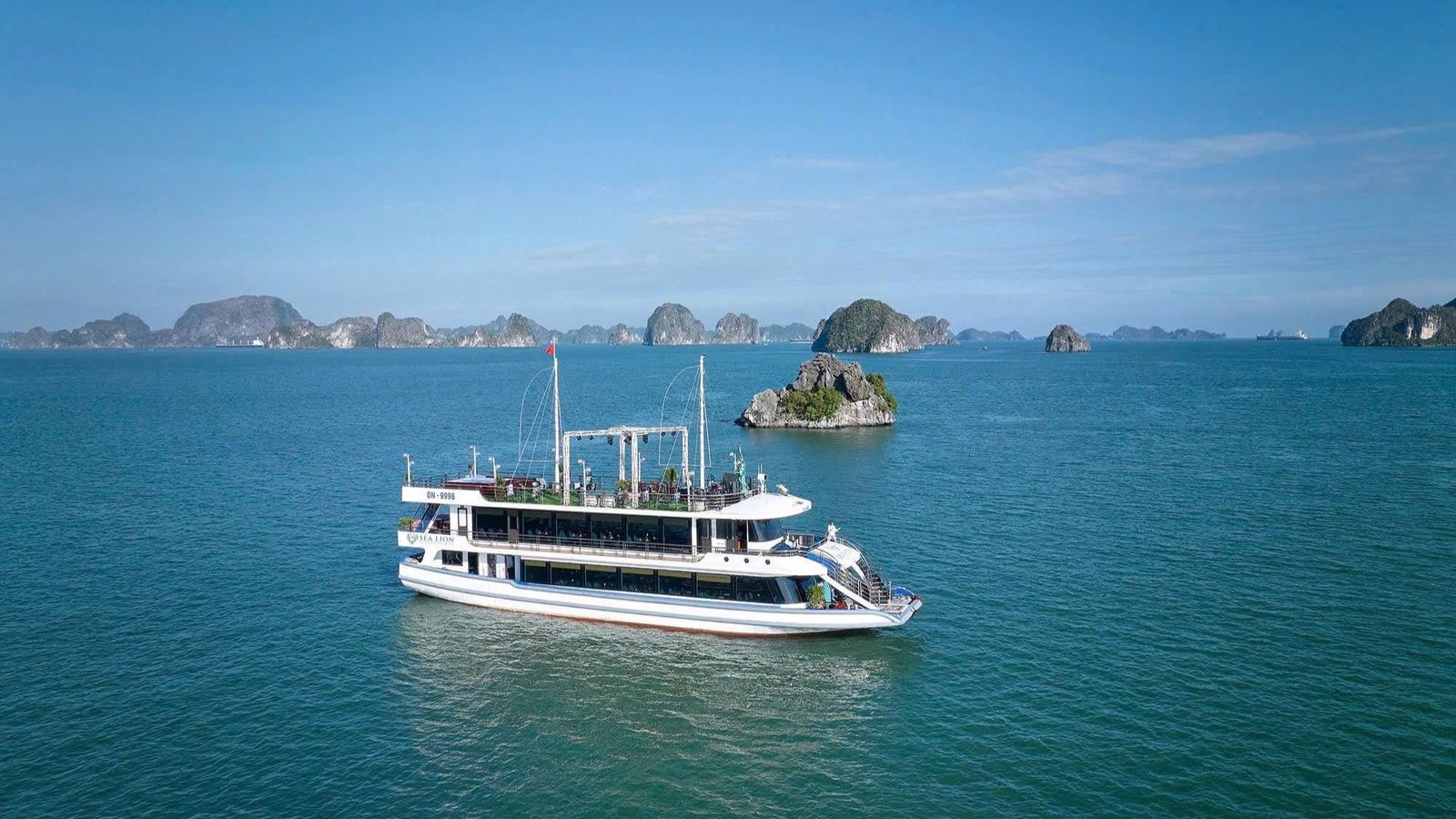 HALONG EXCURSION DAY TOUR (SIC) (6 Hour-Route 2: Sung Sot Cave – Titop Island – Kayaking at Luon Cave) - Image - 13888