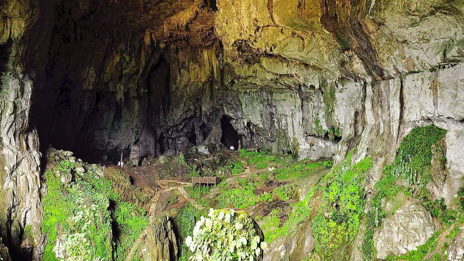 Bau Gold Mine, Caves and Rock Maze – Malaysia Day Tour - Image - 11154