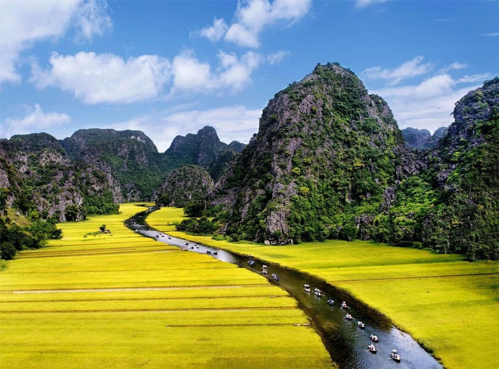 Ninh Binh 1 Day: Hoa Lu Ancient Capital – Trang An – Mua Cave - Image - 17597
