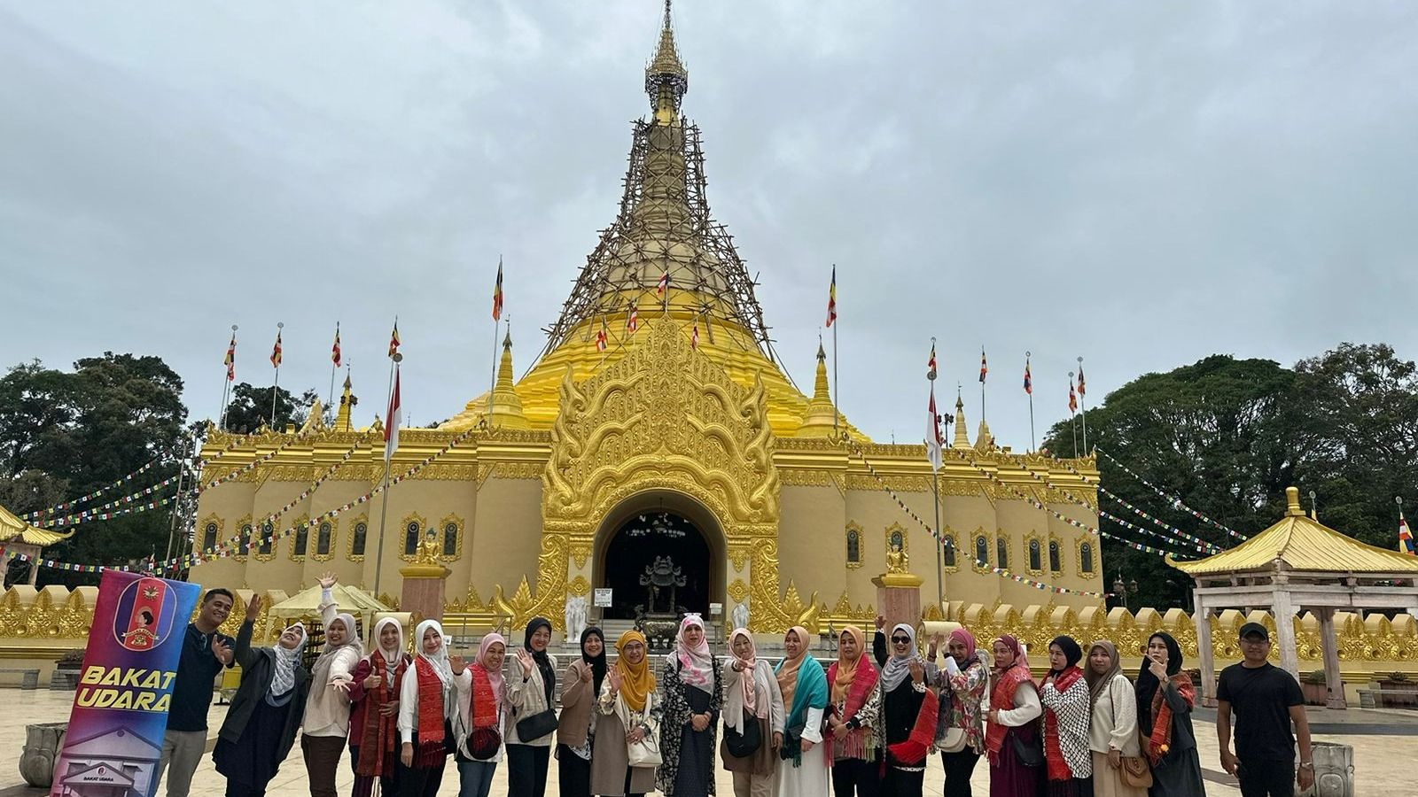 4D3N MEDAN LAKE TOBA TOUR - Image - 5603