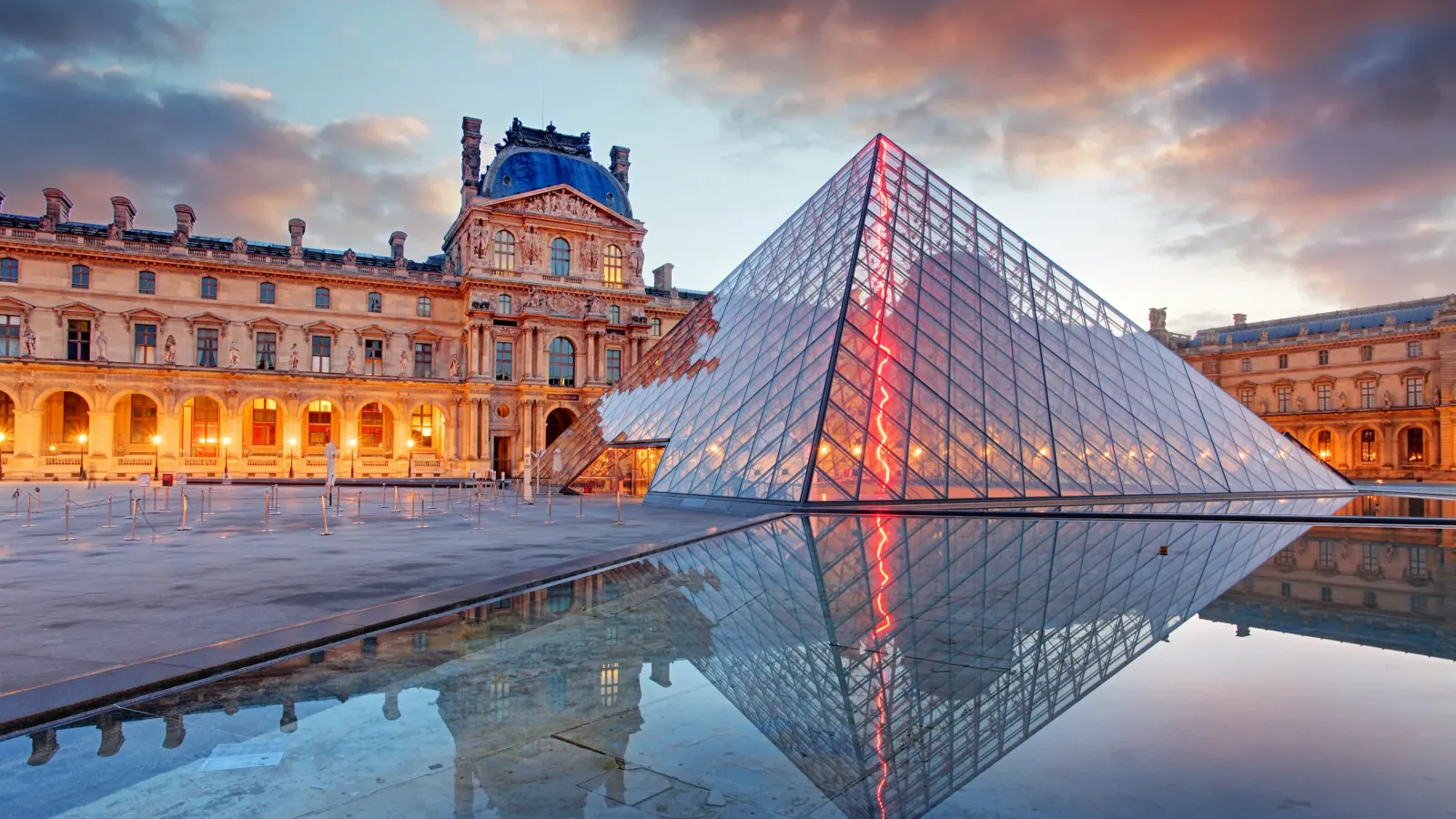 France and Switzerland: Eiffel Tower – Rhine Falls – Zurich (8 Days)