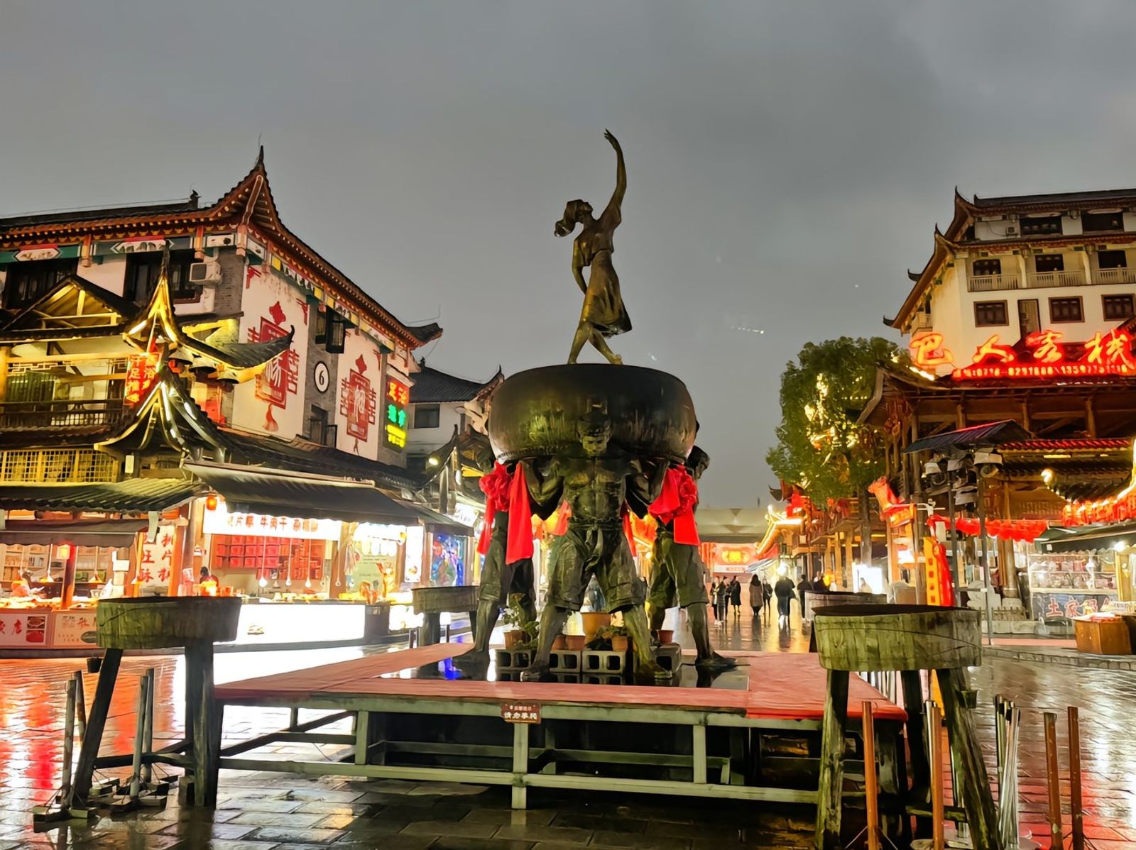 PHƯỢNG HOÀNG CỔ TRẤN - TRƯƠNG GIA GIỚI – ÂN THI 6N5Đ - Image - 2437