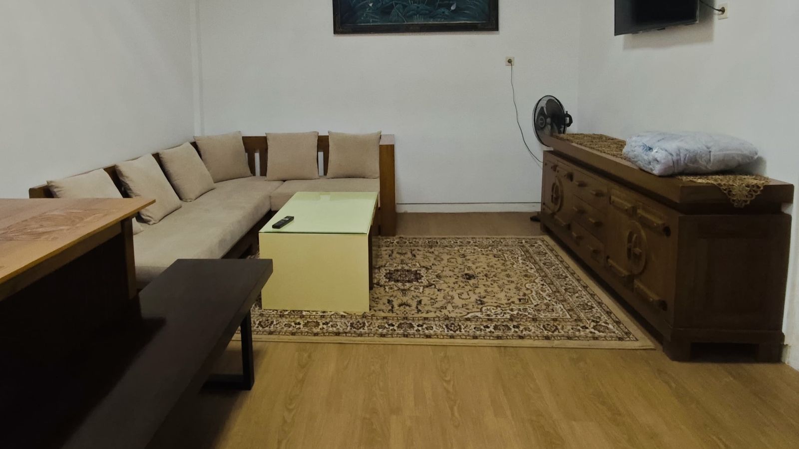 3-Day Local Holiday Home Stay with Custom Day Tour - Image - 4553