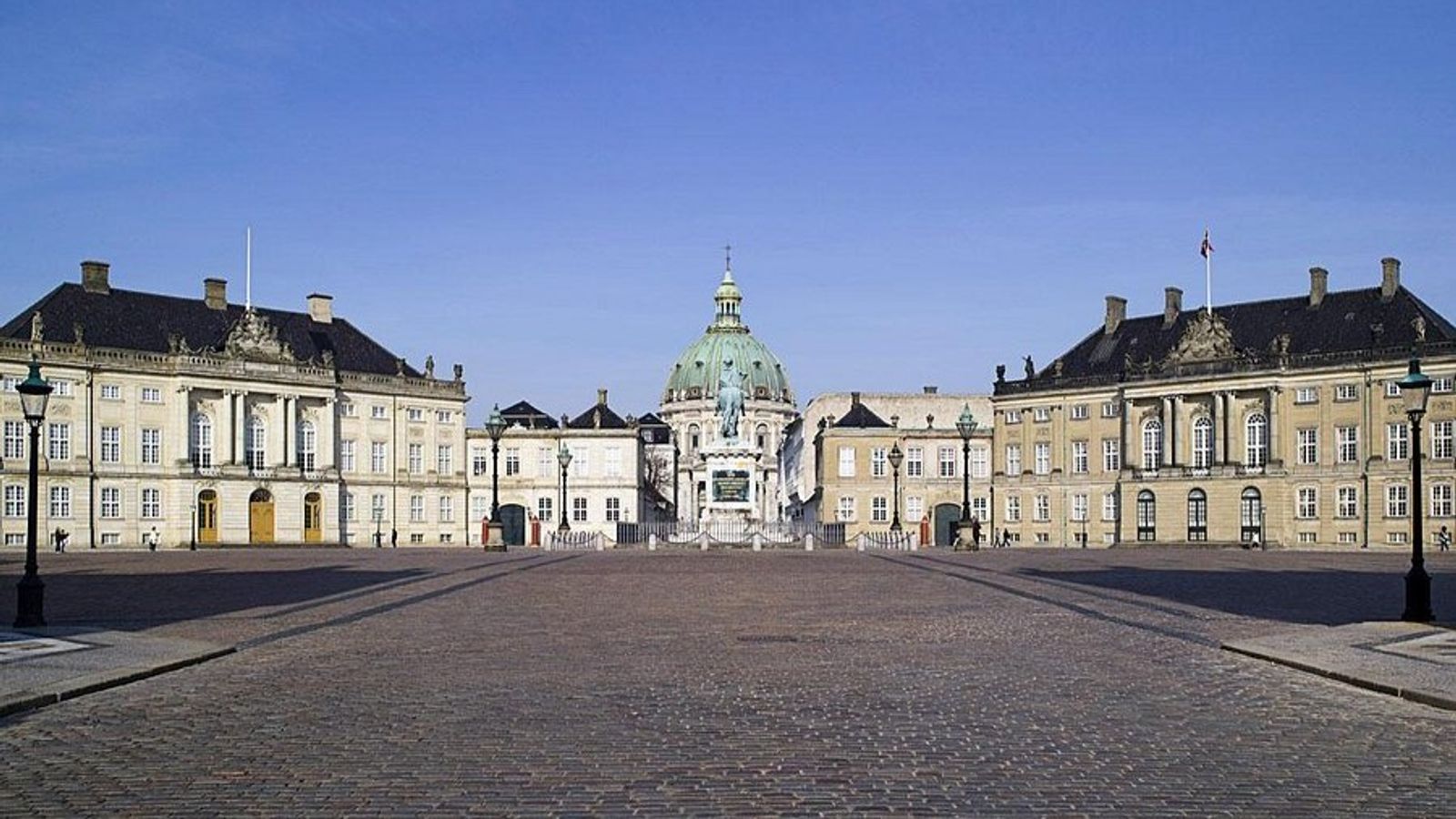 Grand Europe: London – Brussels – Amsterdam – Paris (9 Days) - Image - 10365