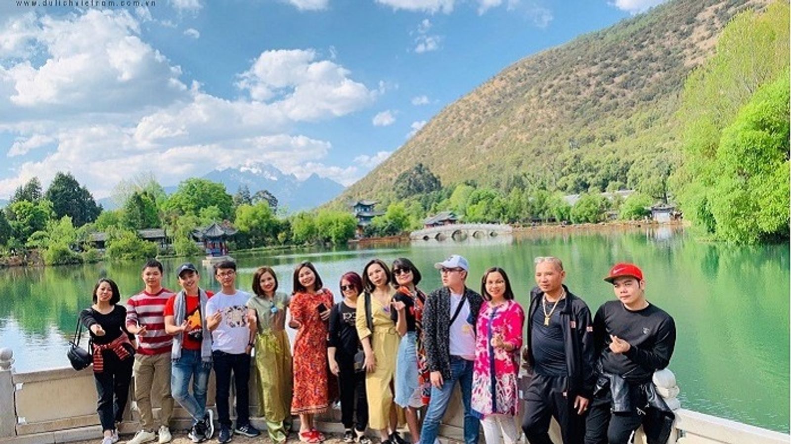 Tour Trung Quốc 6N5Đ: Từ Hà Nội - Đại Lý - Lệ Giang - Shangrila 6N5Đ, Bay Bamboo + KS 4* - Image - 5667