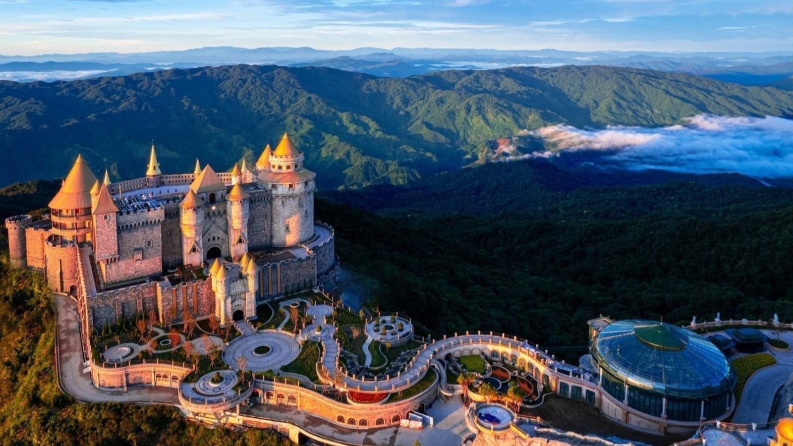 Ba Na Hills – Golden Bridge Full-day - Image - 19891