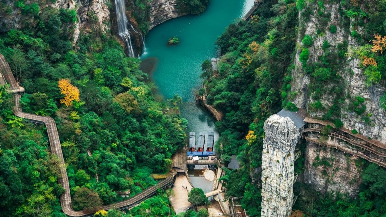 Hà Nội - Trường Sa - Trương Gia Giới - Phượng Hoàng Cổ Trấn 6N5Đ