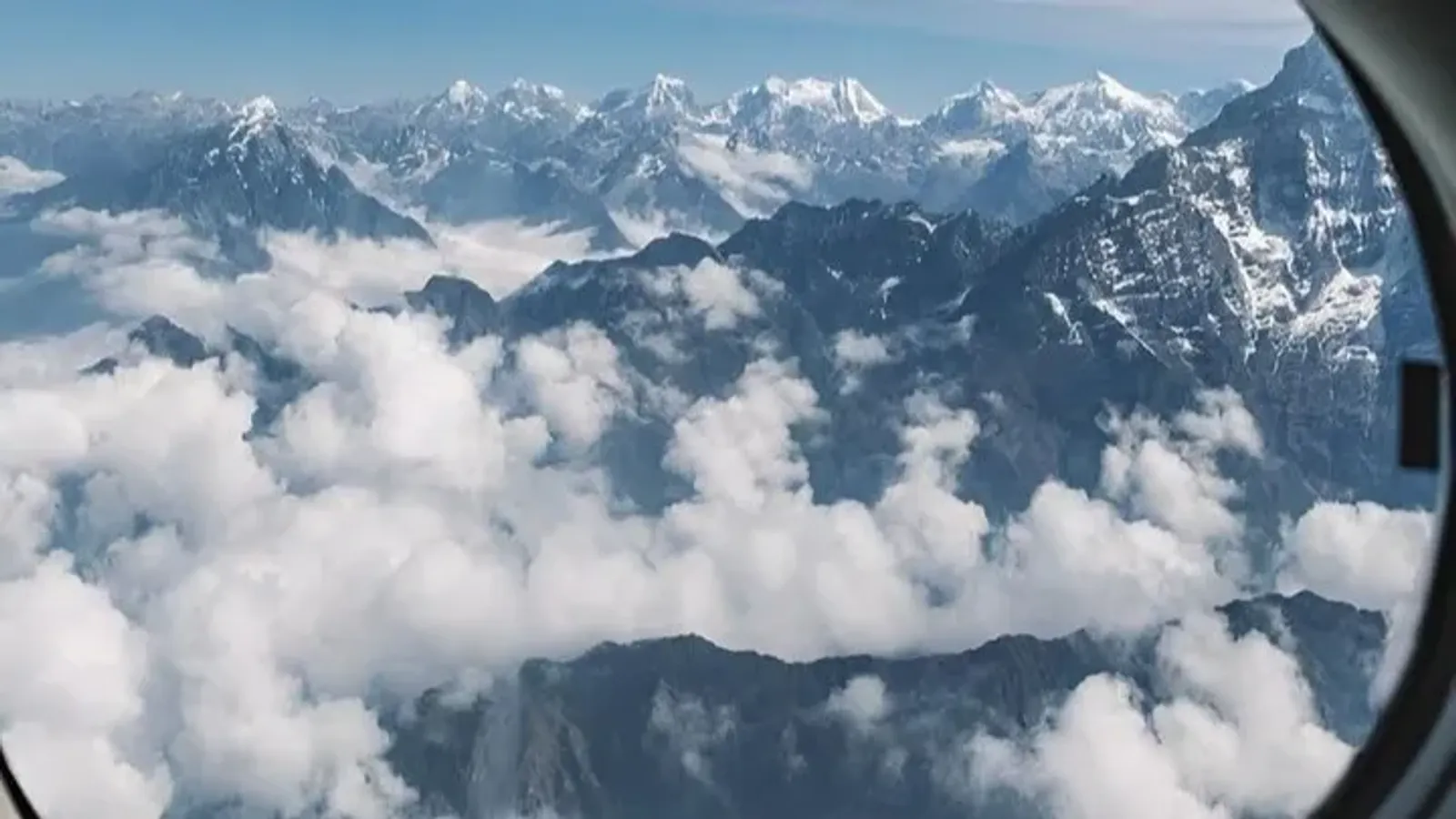 Everest Mountain Flight from Kathmandu – 1-Day Scenic Himalayan Experience - Image - 28496
