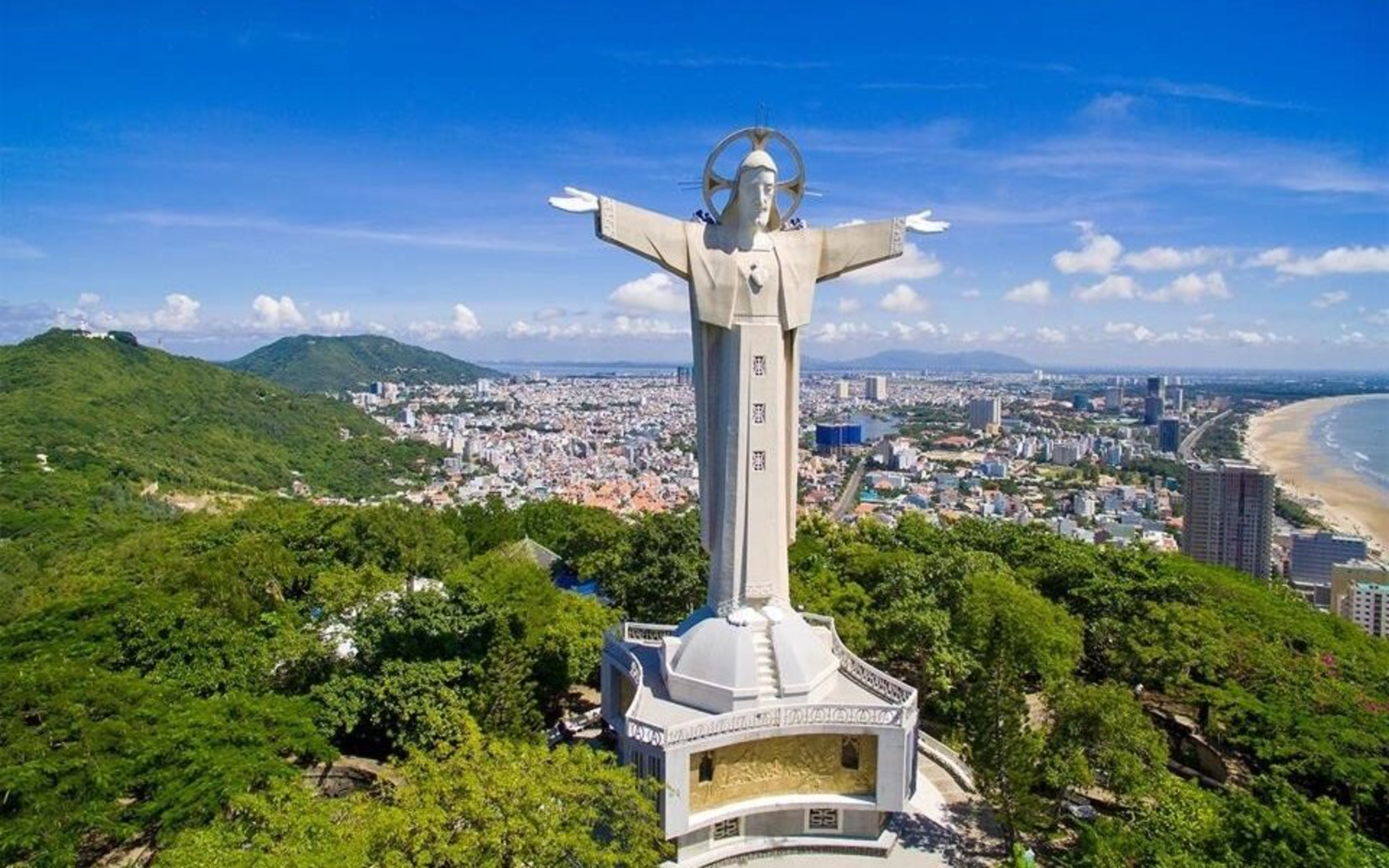 Tour 1 Ngày: Khám phá thành phố biển Vũng Tàu