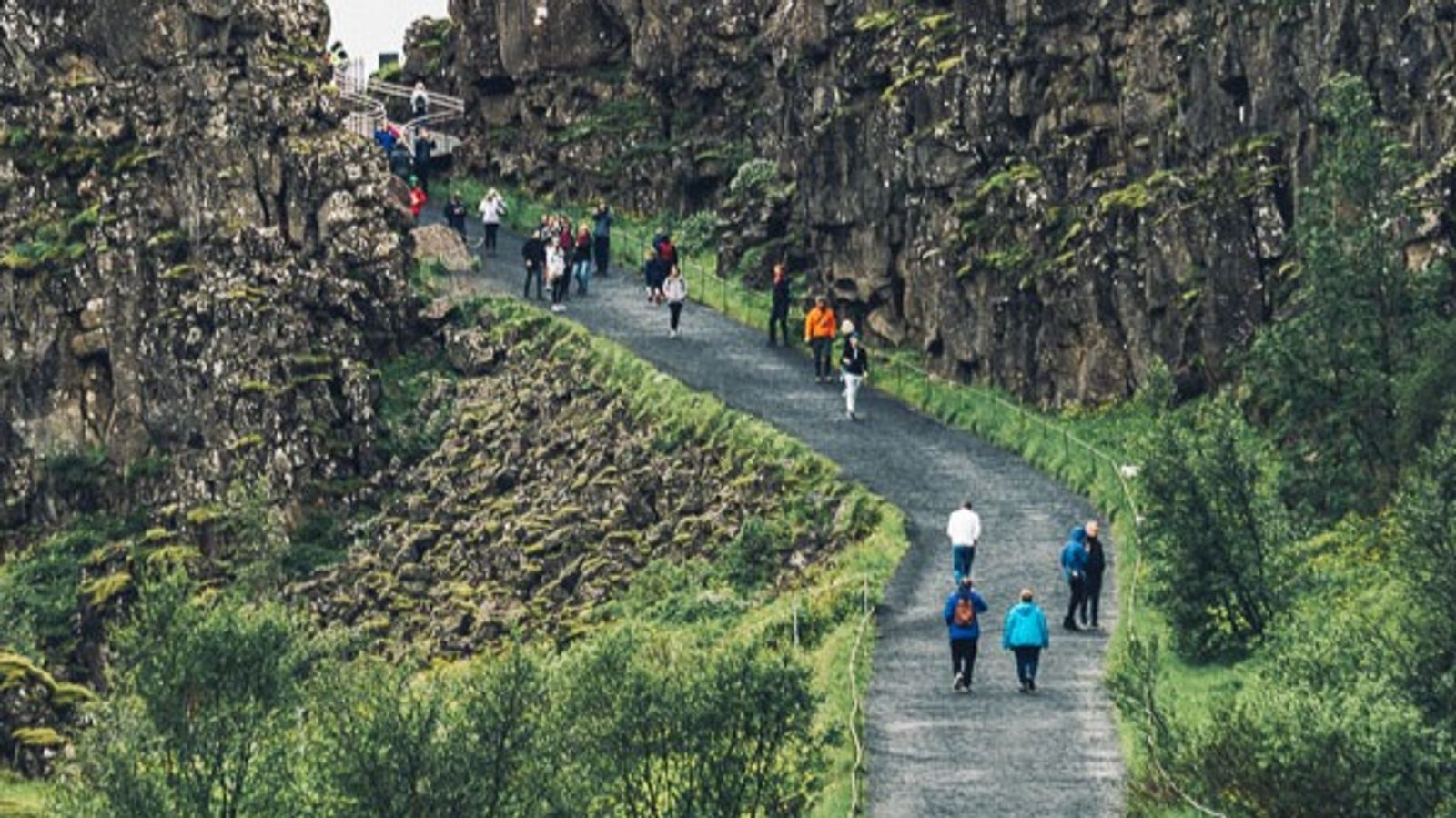 Iceland Discovery: Þingvellir National Park – Vatnshellir Cave – South Coast (8 Days) - Image - 10917