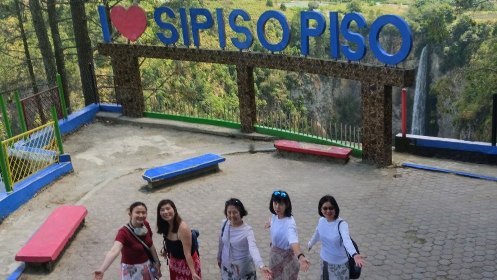 5 HARI 4 MALAM TOUR BUKIT LAWANG - BERASTAGI - SAMOSIR - MEDAN - Image - 13539
