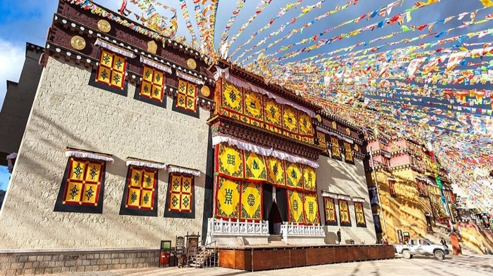 Tour Trung Quốc 6N5Đ: Từ Hà Nội - Đại Lý - Lệ Giang - Shangrila 6N5Đ, Bay Bamboo + KS 4* - Image - 5659