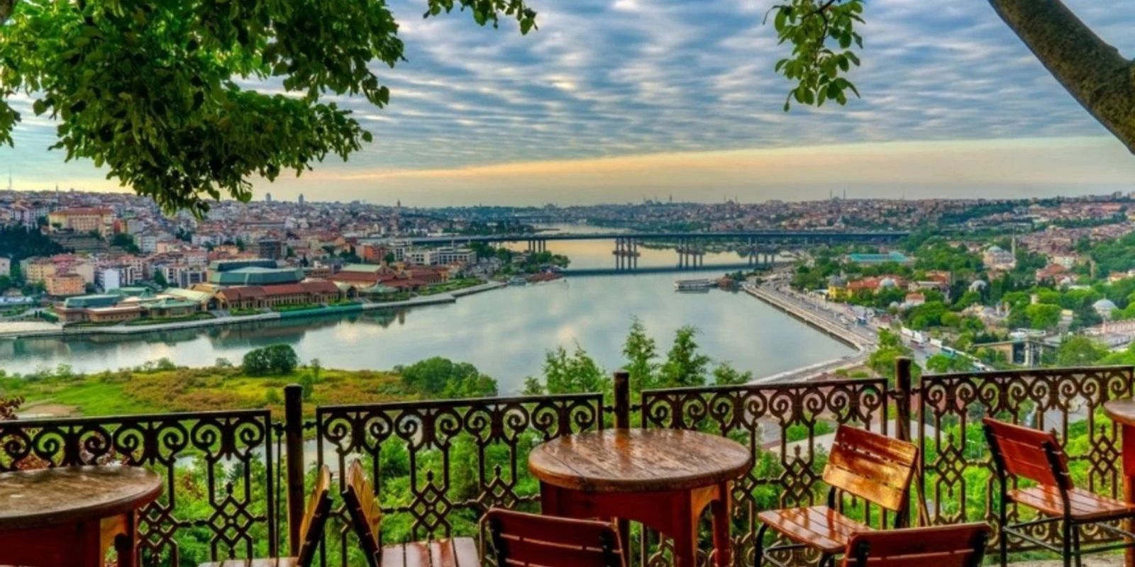 Istanbul in a Day: Sultanahmet, Balat, Bazaars and Bosphorus Cruise - Image - 465