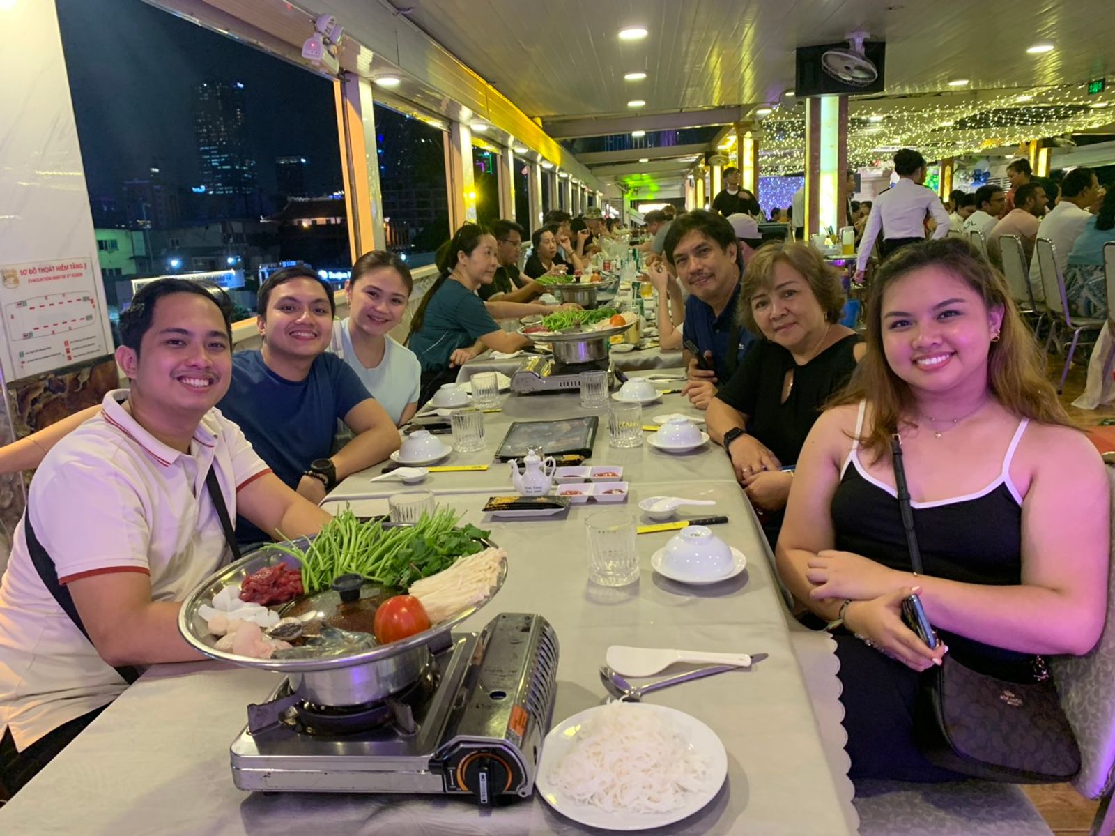 Dinner on Cruise in Saigon - Image - 17817