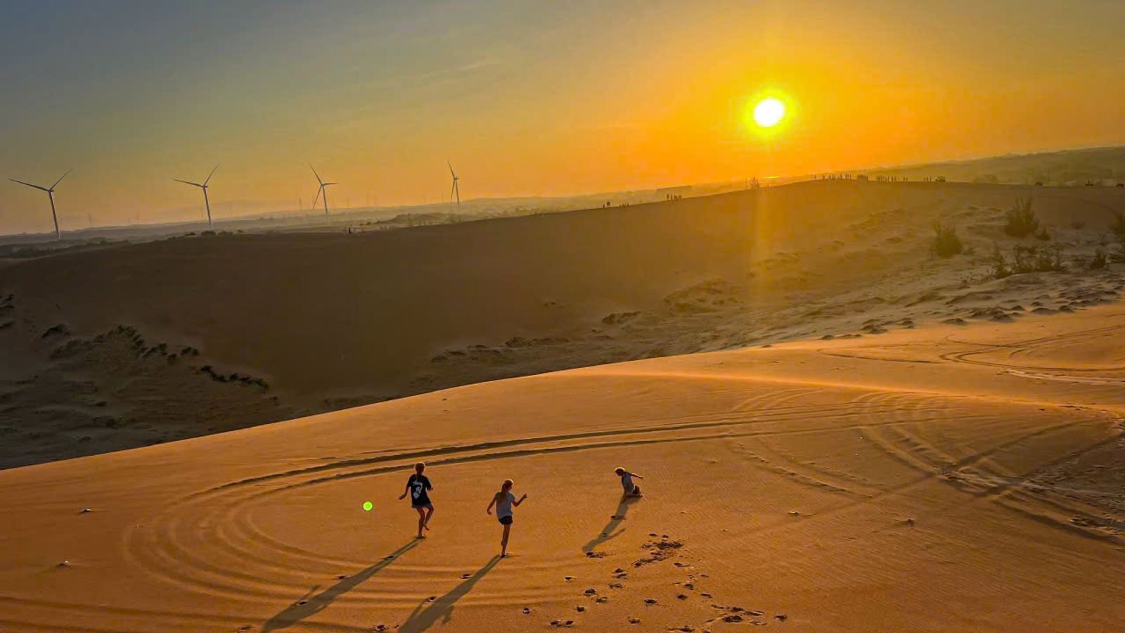 Mui Ne Sand Dunes Jeep Tour - Image - 1103