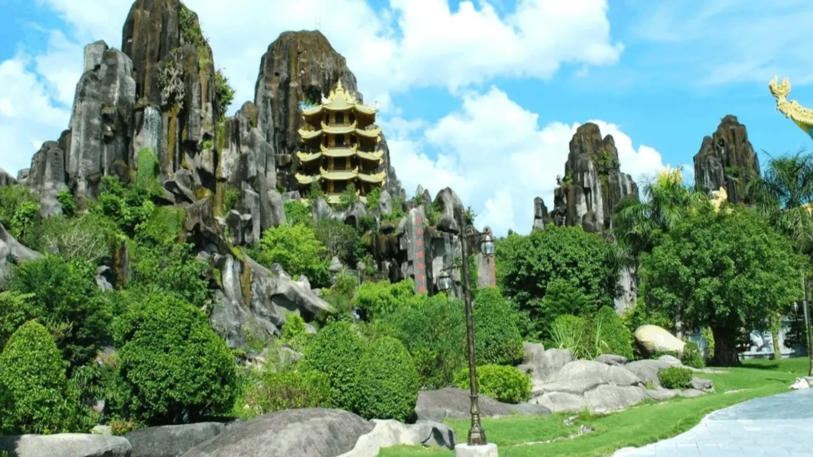 Marble Mountains - Monkey Mountain – Am Phu Cave Morning Tour - Image - 12204