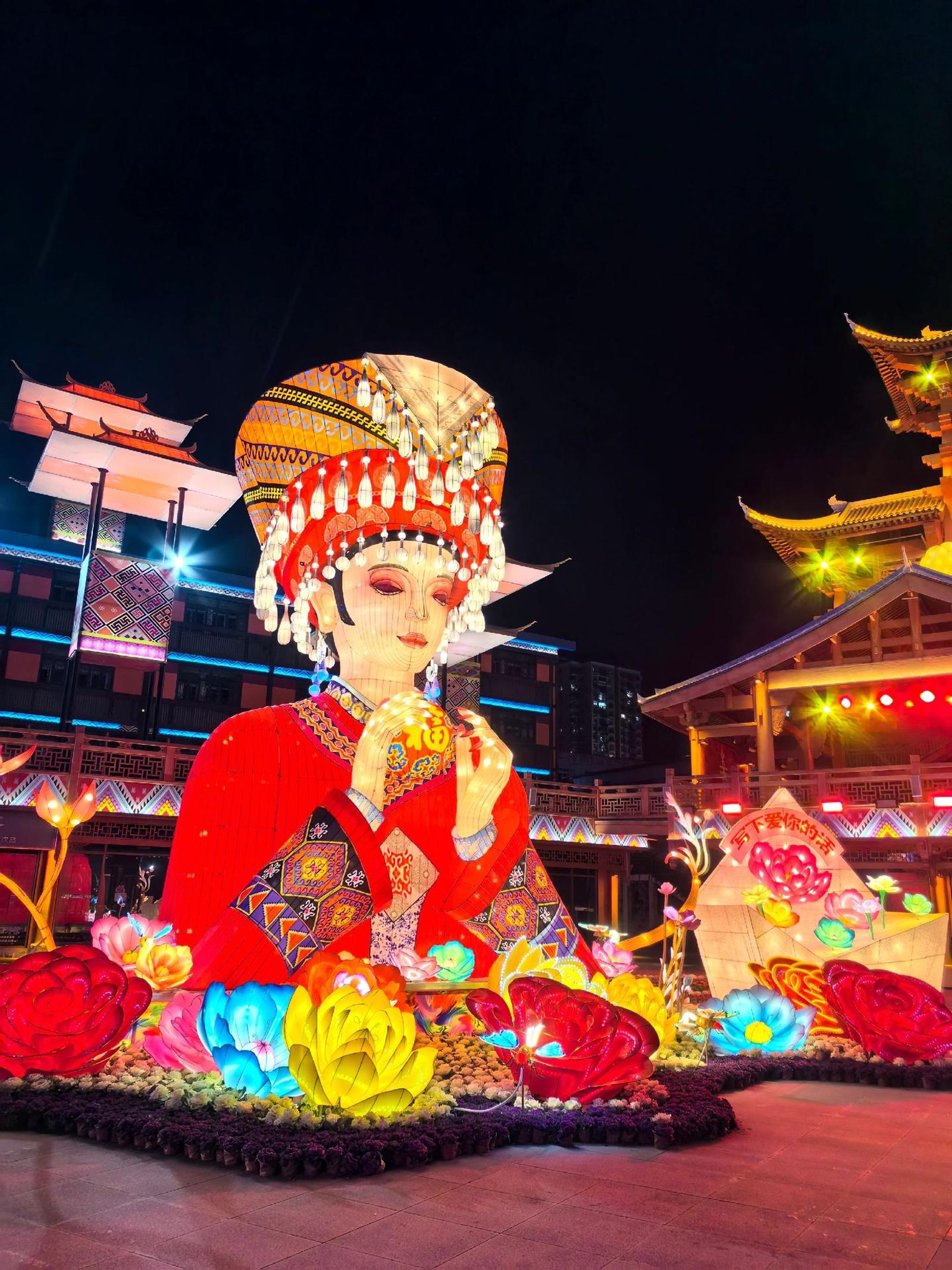 PHƯỢNG HOÀNG CỔ TRẤN - TRƯƠNG GIA GIỚI – ÂN THI 6N5Đ - Image - 2439