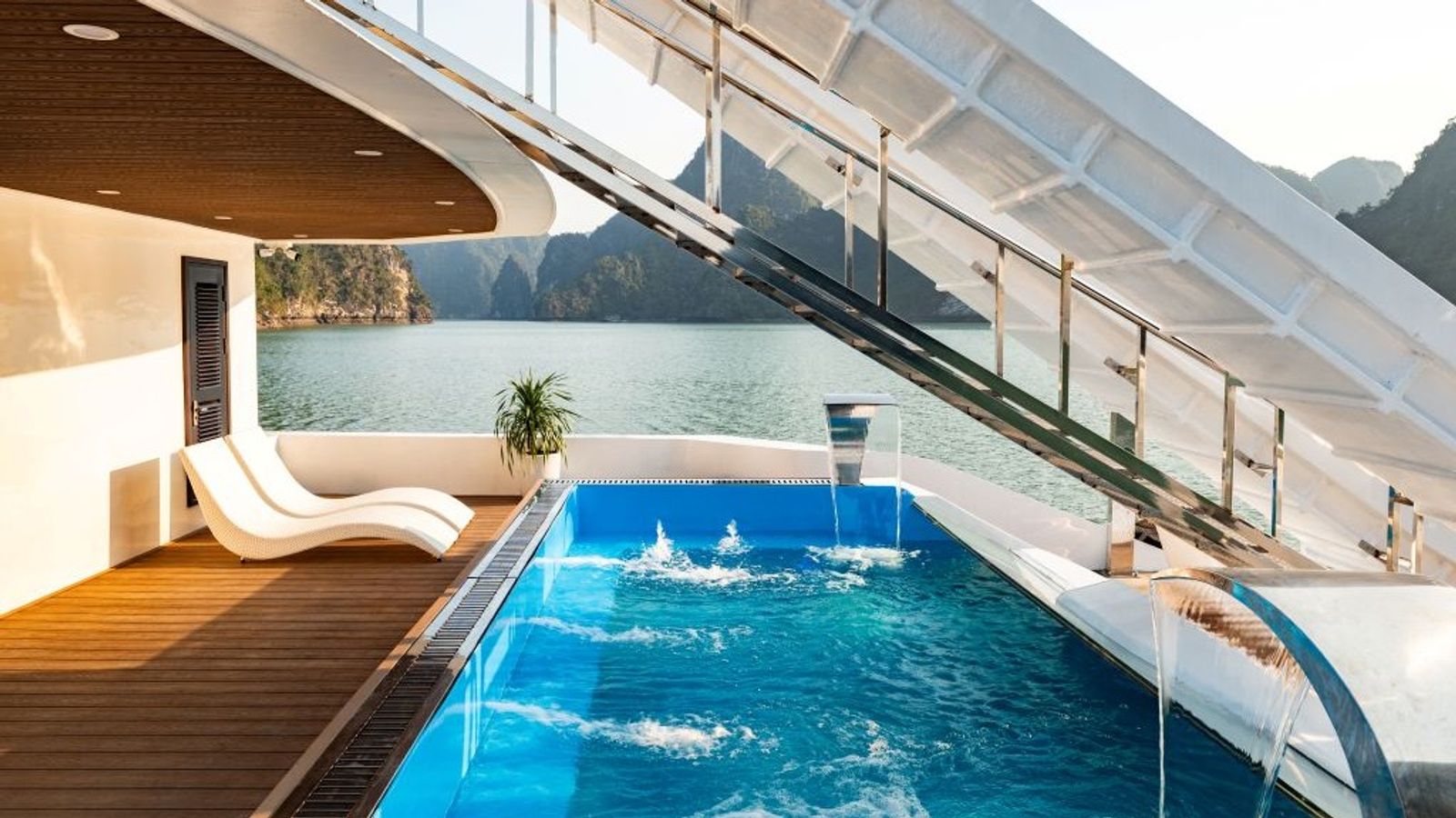 Luxury 1 day trip to Ha Long bay on Hera Cruise - Image - 14991