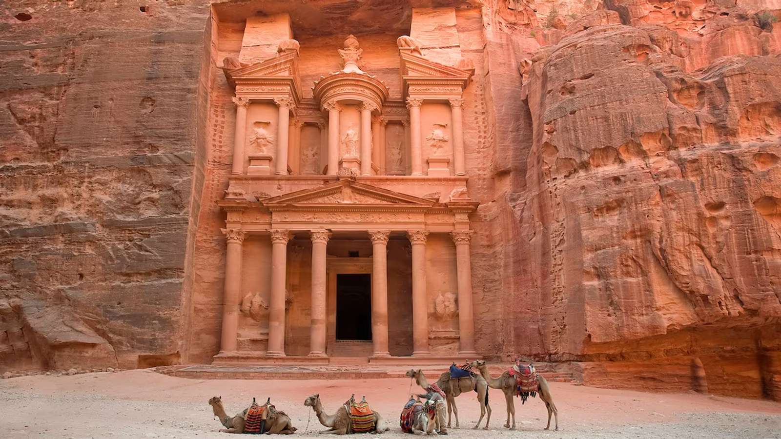 5-Day Classical Jordan Tour from Queen Alia Airport – Timeless Wonders of Jordan - Image - 11865