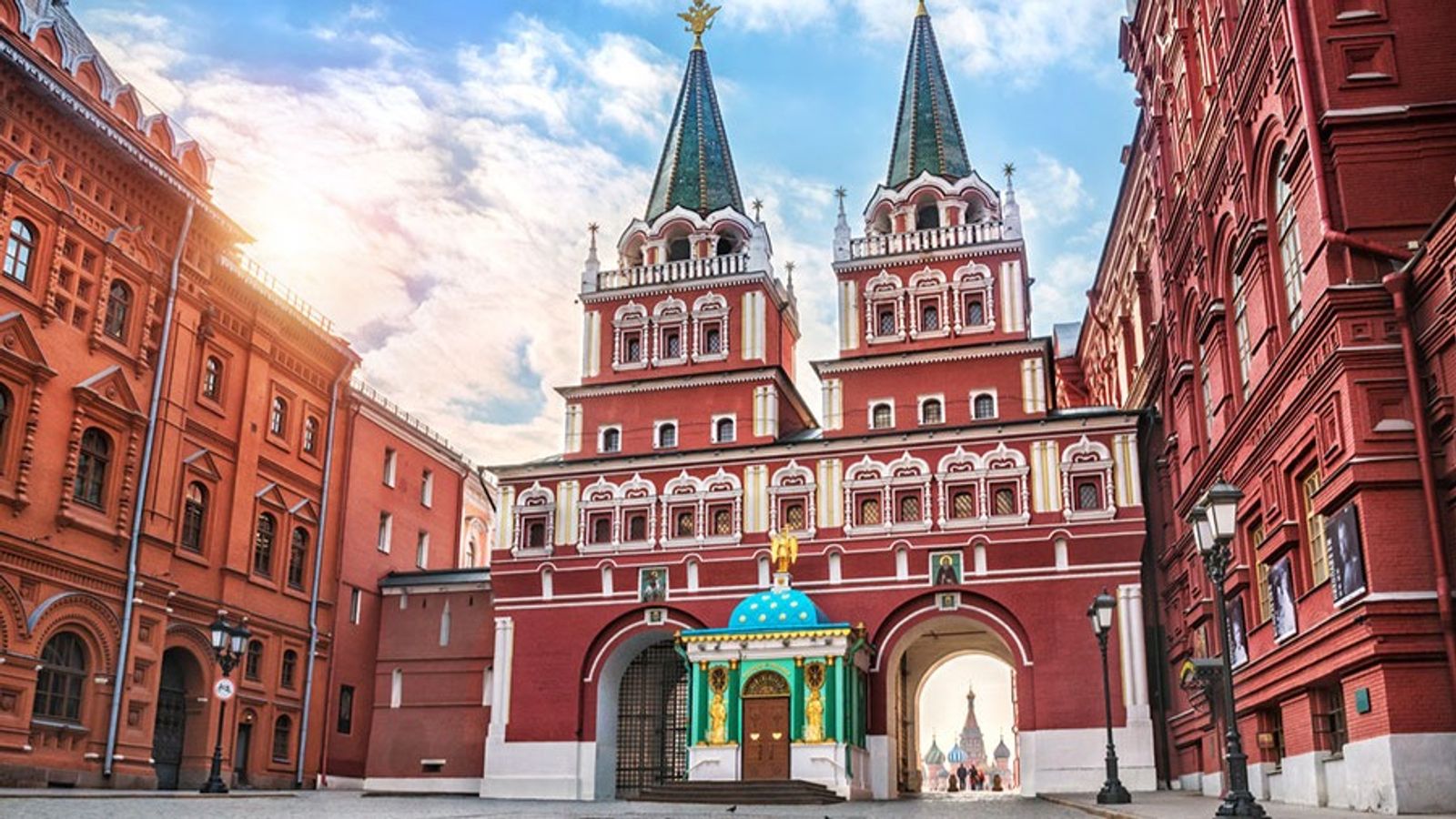VẠN DẶM TẠI XỨ SỞ BẠCH DƯƠNG 7N6Đ: MATXCOVA - SAINT PETERSBURG