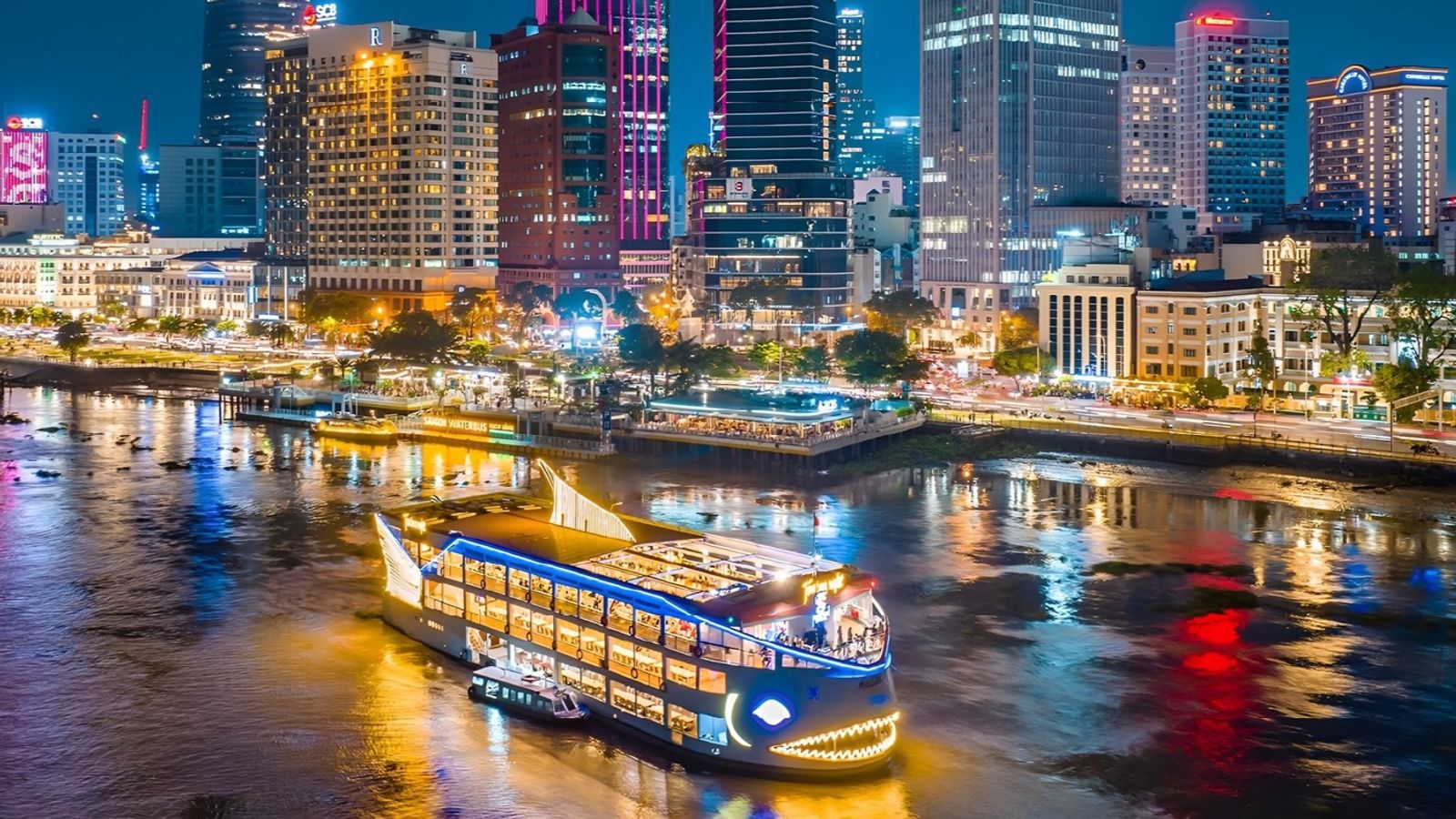SAI GON DINNER CRUISE: Cuisine, Music, River Lights & Breeze (4 Hours )