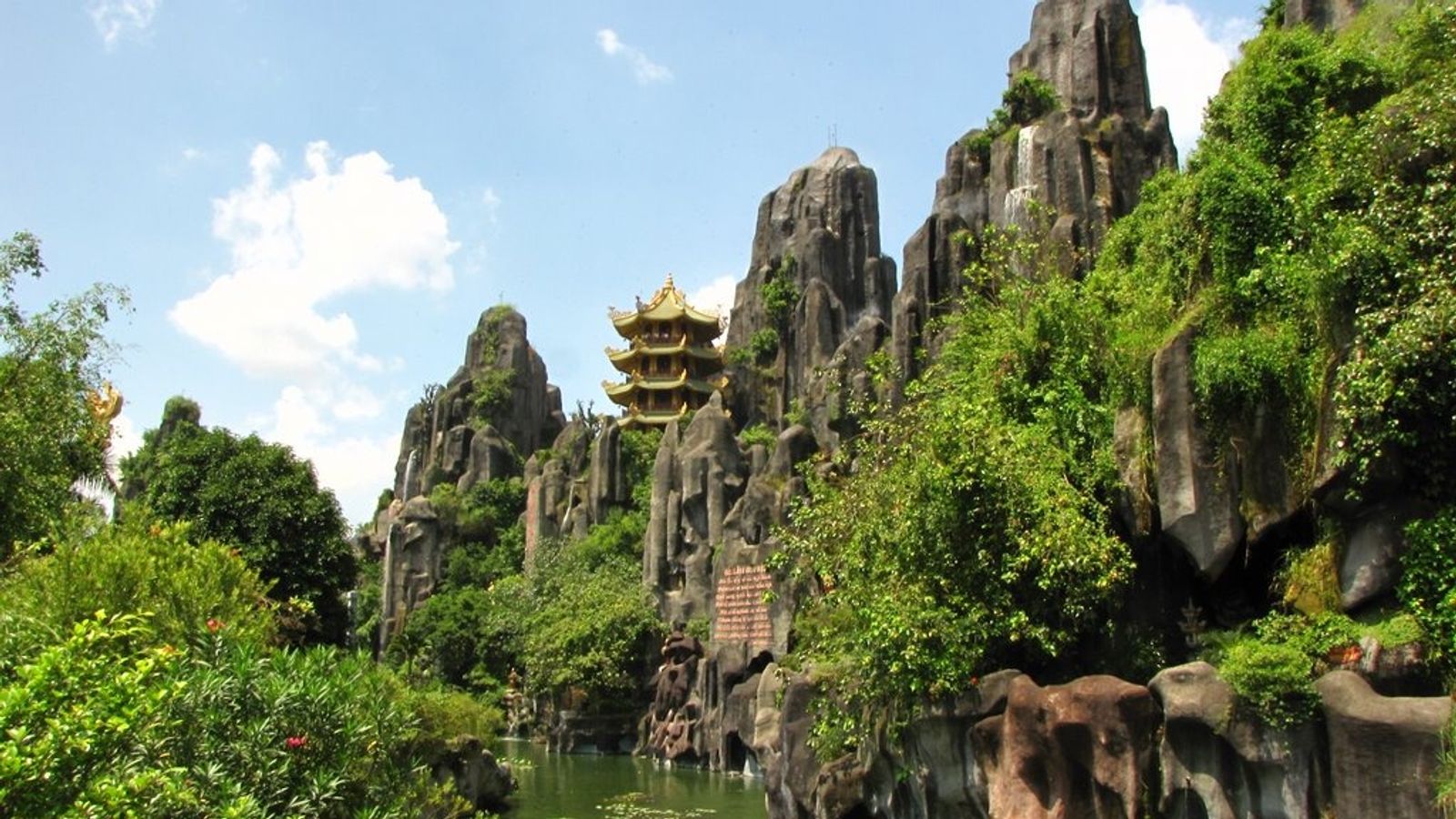 Son Tra Peninsula & Marble Mountain, Hoi An Day Tour with Dinner and Lunch - Image - 19915