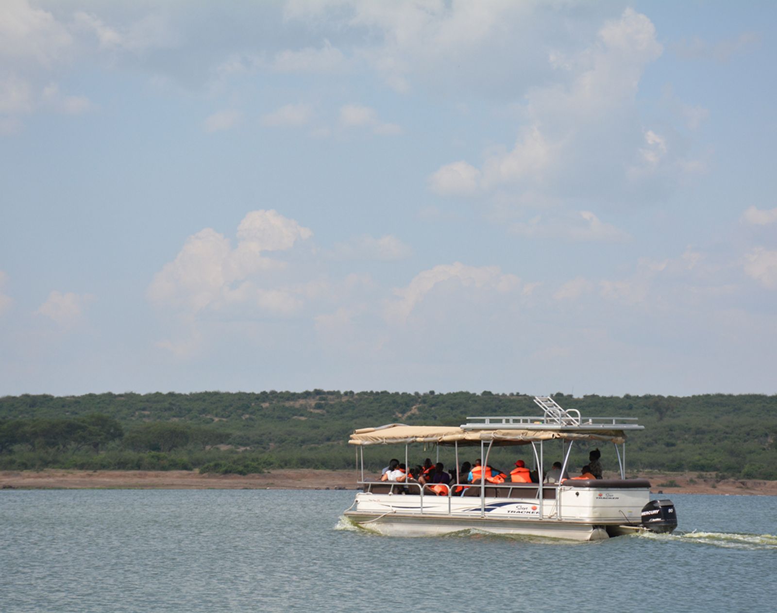 7-Day Uganda Gorilla, Chimpanzees & Wildlife Adventure Safari