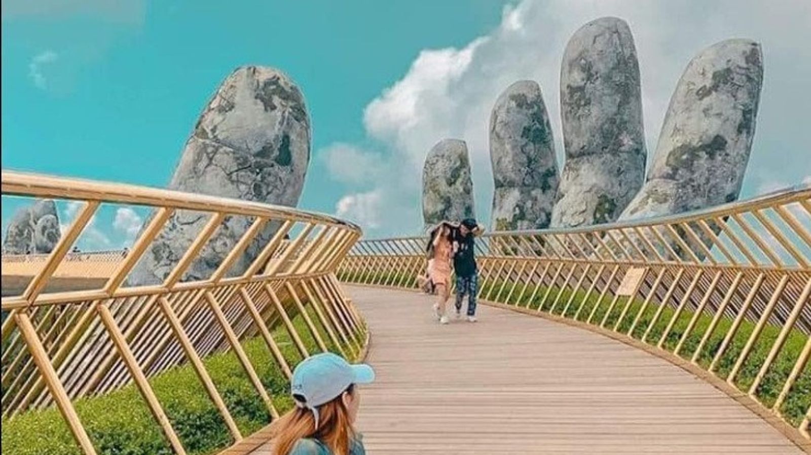 Da Nang 2-Day Highlights Tour | Ba Na Hills, Golden Bridge & Linh Ung Pagoda - Image - 12842