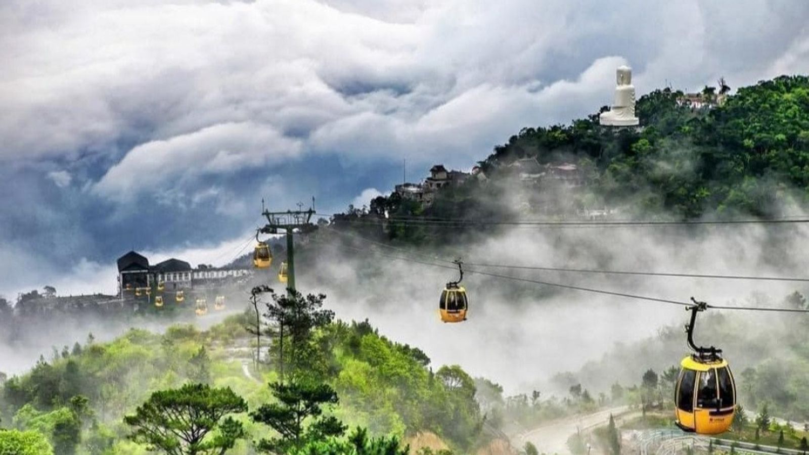 Da Nang 2-Day Highlights Tour | Ba Na Hills, Golden Bridge & Linh Ung Pagoda