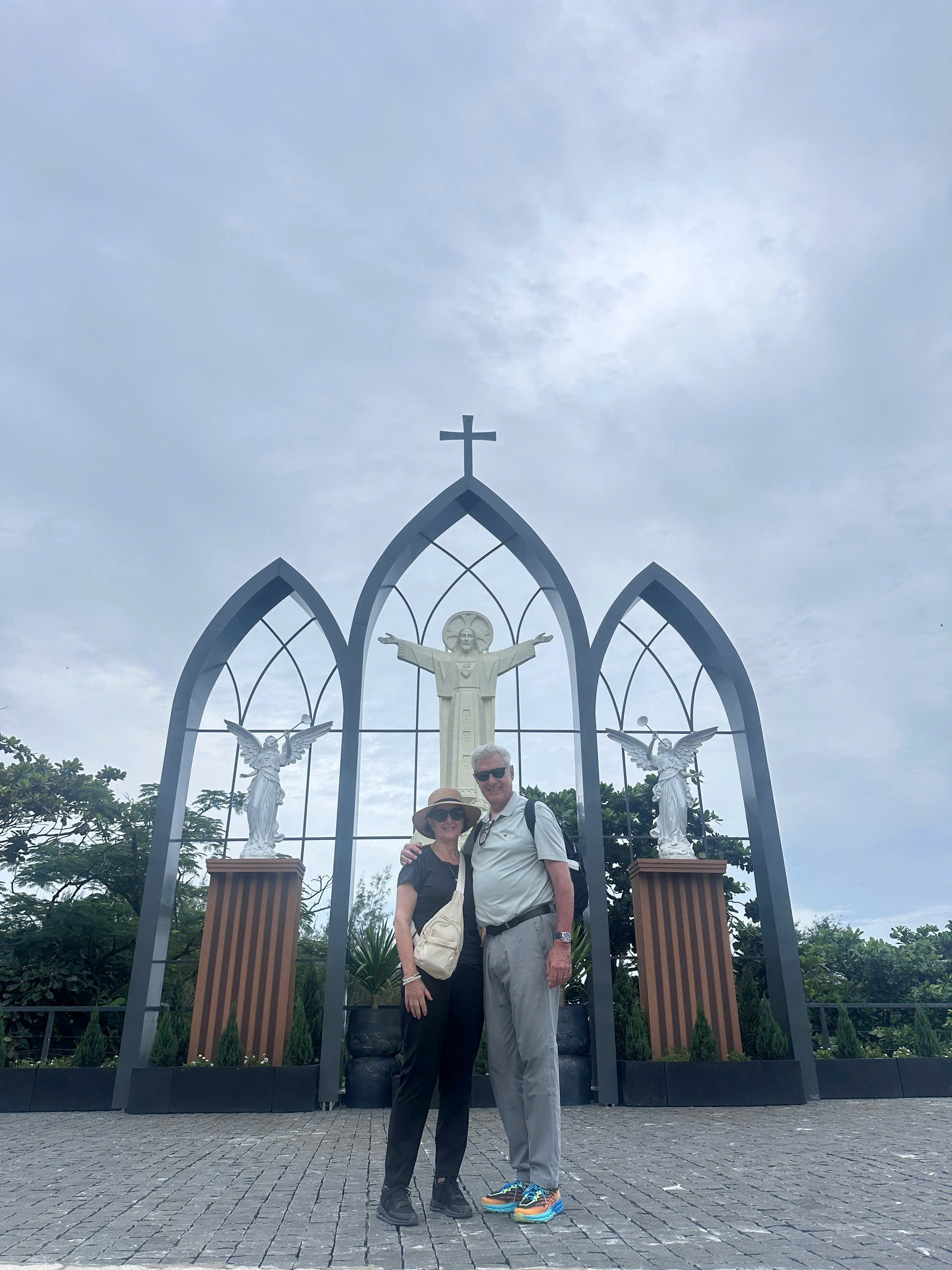 VUNG TAU FULL-DAY TRIP: BEACH, CULTURE & SIGHTSEEING - Image - 2487