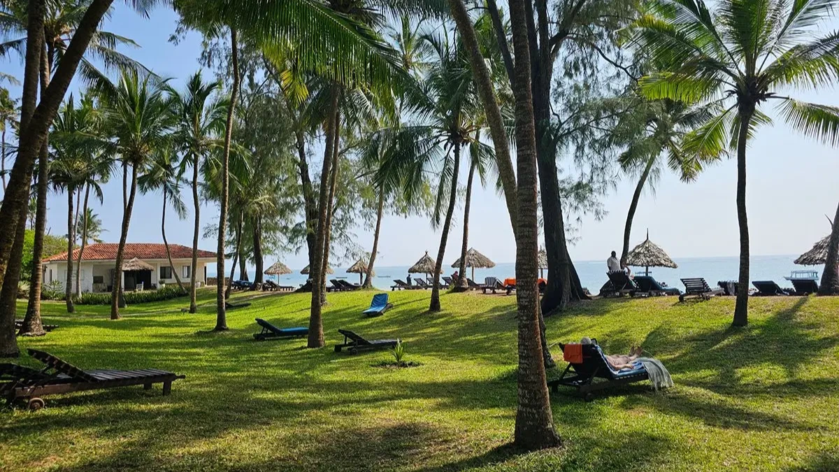 11 Days Romantic Kenya Safari &amp; Diani Beach Getaway - Image - 9606