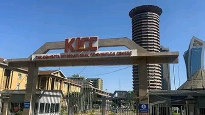 Nairobi: City Downtown Guided Walking Tour And Matatu Culture. - Image - 8815