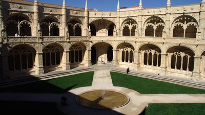 Lisbon City Tour, full day (with a licensed guide, some entrances included) - Image - 19266