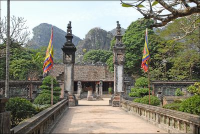 Ninh Binh 1 Day: Hoa Lu Ancient Capital – Trang An – Mua Cave - Image - 17595