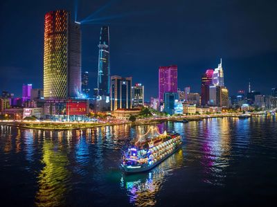 Night Tour: Saigon Sightseeing & Dinner On Cruise - Image - 17585