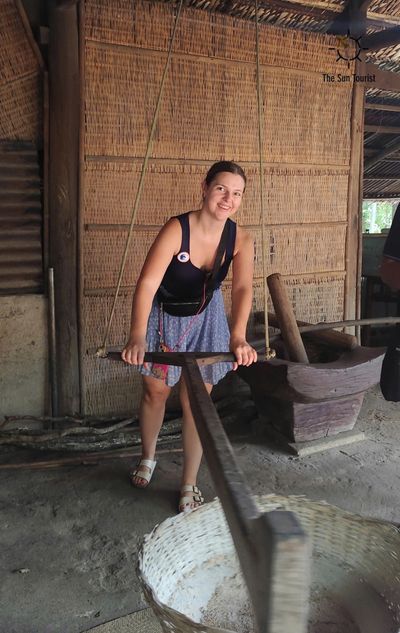 Cu Chi Tunnels & Tay Ninh (Ba Den Mountain – Cao Dai Holy See) Full Day - Image - 16196
