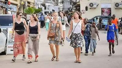 Mombasa: City Sightseeing Guided Walking Tour With A Tuk Tuk Ride. - Image - 8804