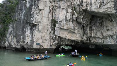 HALONG EXCURSION DAY TOUR (SIC) (6 Hour-Route 2: Sung Sot Cave – Titop Island – Kayaking at Luon Cave) - Image - 13889