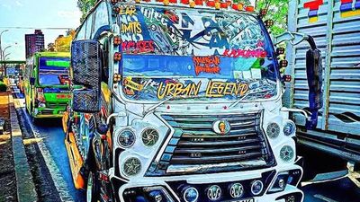 Nairobi: City Downtown Guided Walking Tour And Matatu Culture. - Image - 8808